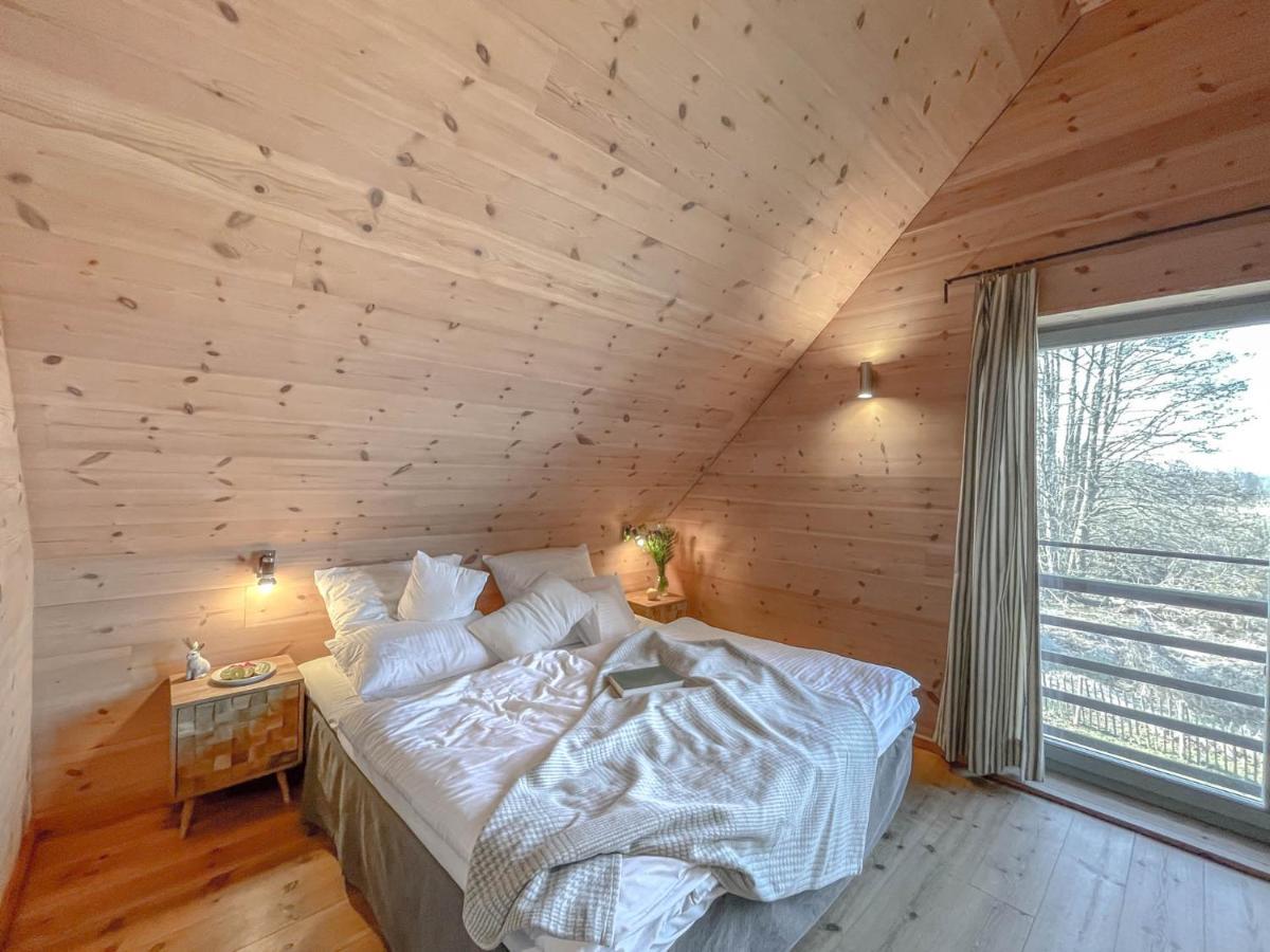 Traumhaff Kuestenchalets - Einzigartige Chalets An Der Ostsee. Ganz Aus Laerchenholz Mit Kamin Und Sauna Vogelsang-Warsin Kültér fotó