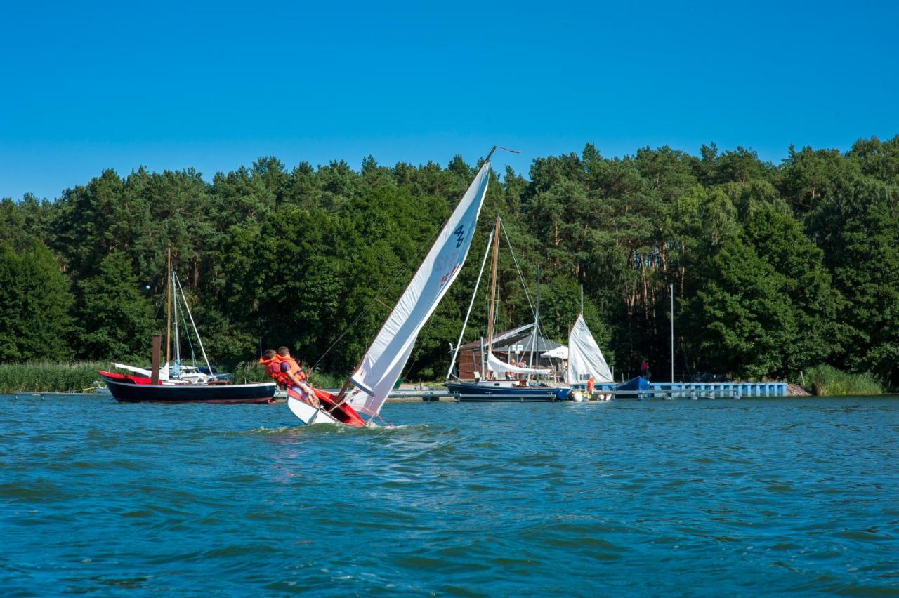 Traumhaff Kuestenchalets - Einzigartige Chalets An Der Ostsee. Ganz Aus Laerchenholz Mit Kamin Und Sauna Vogelsang-Warsin Kültér fotó